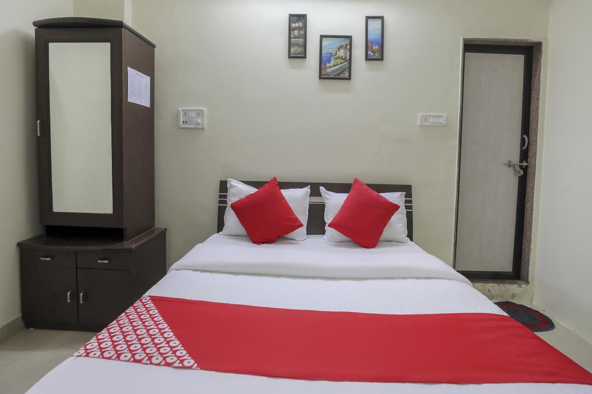 סוראט Collection O Shyam Vatika Banquet And Rooms מראה חיצוני תמונה